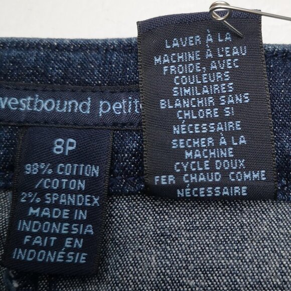 Westbound Petites Ladies Size 8P Medium Wash Straight Leg Capri Pants - Picture 7 of 11